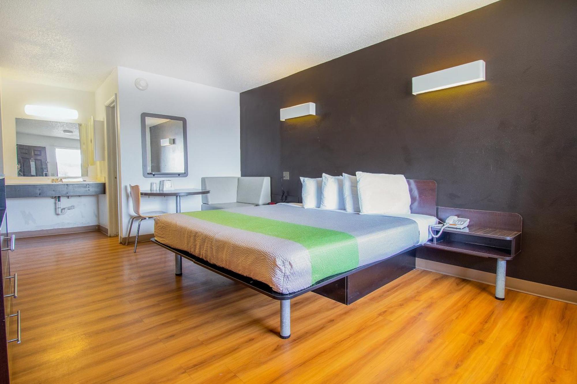 Studio Inn Extended Stay Oklahoma City Airport By Oyo Екстериор снимка