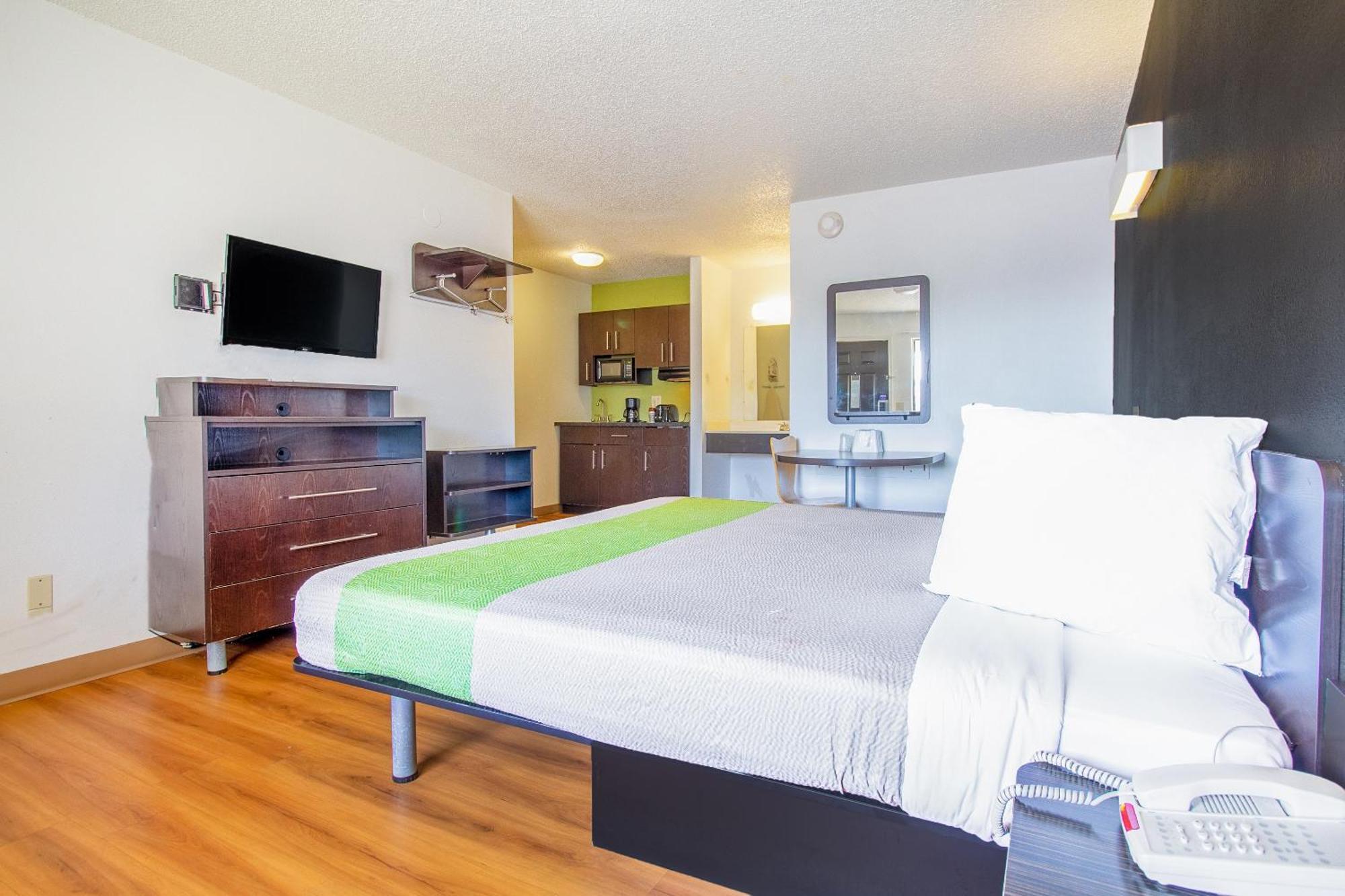 Studio Inn Extended Stay Oklahoma City Airport By Oyo Екстериор снимка