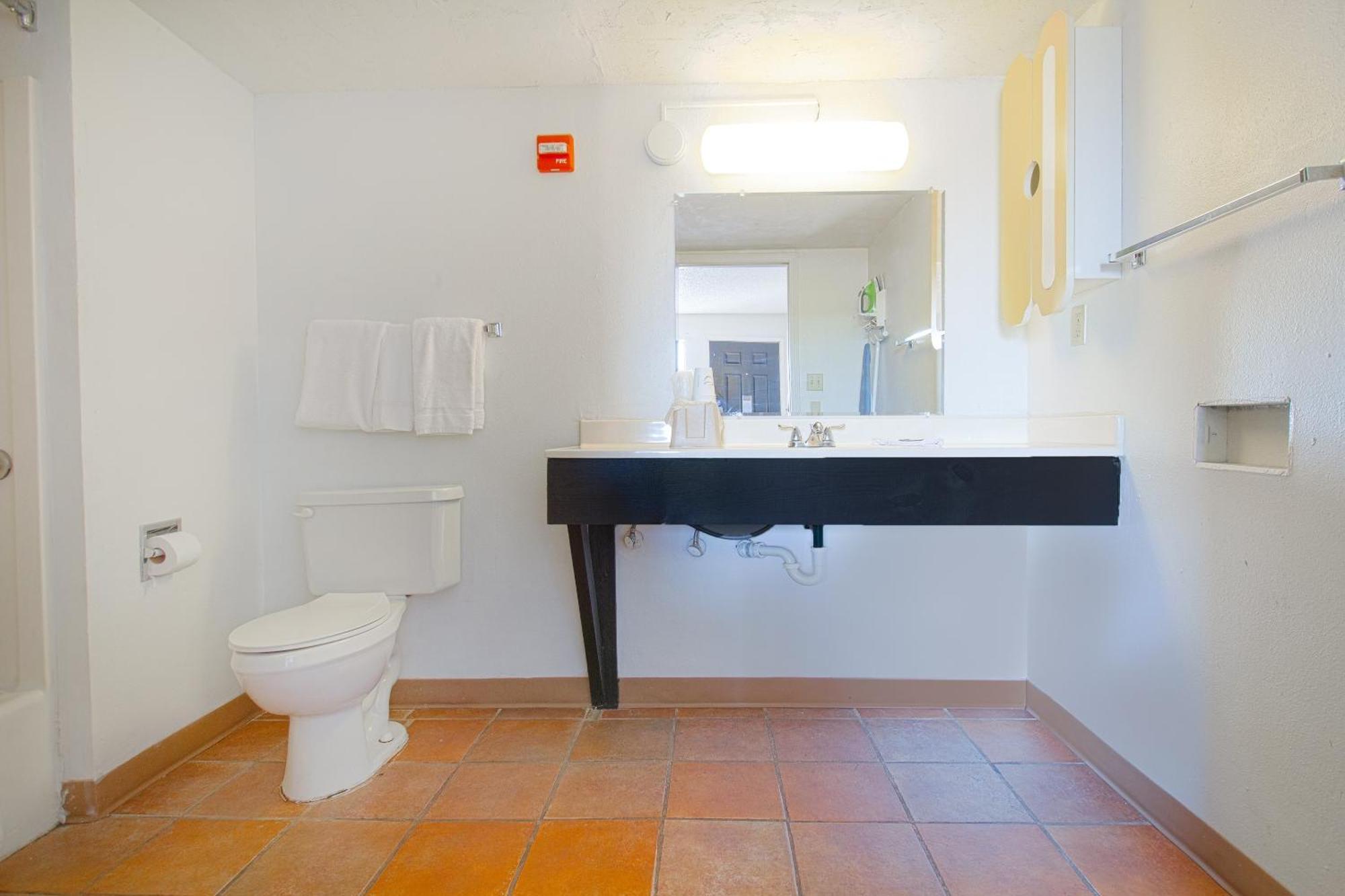 Studio Inn Extended Stay Oklahoma City Airport By Oyo Екстериор снимка