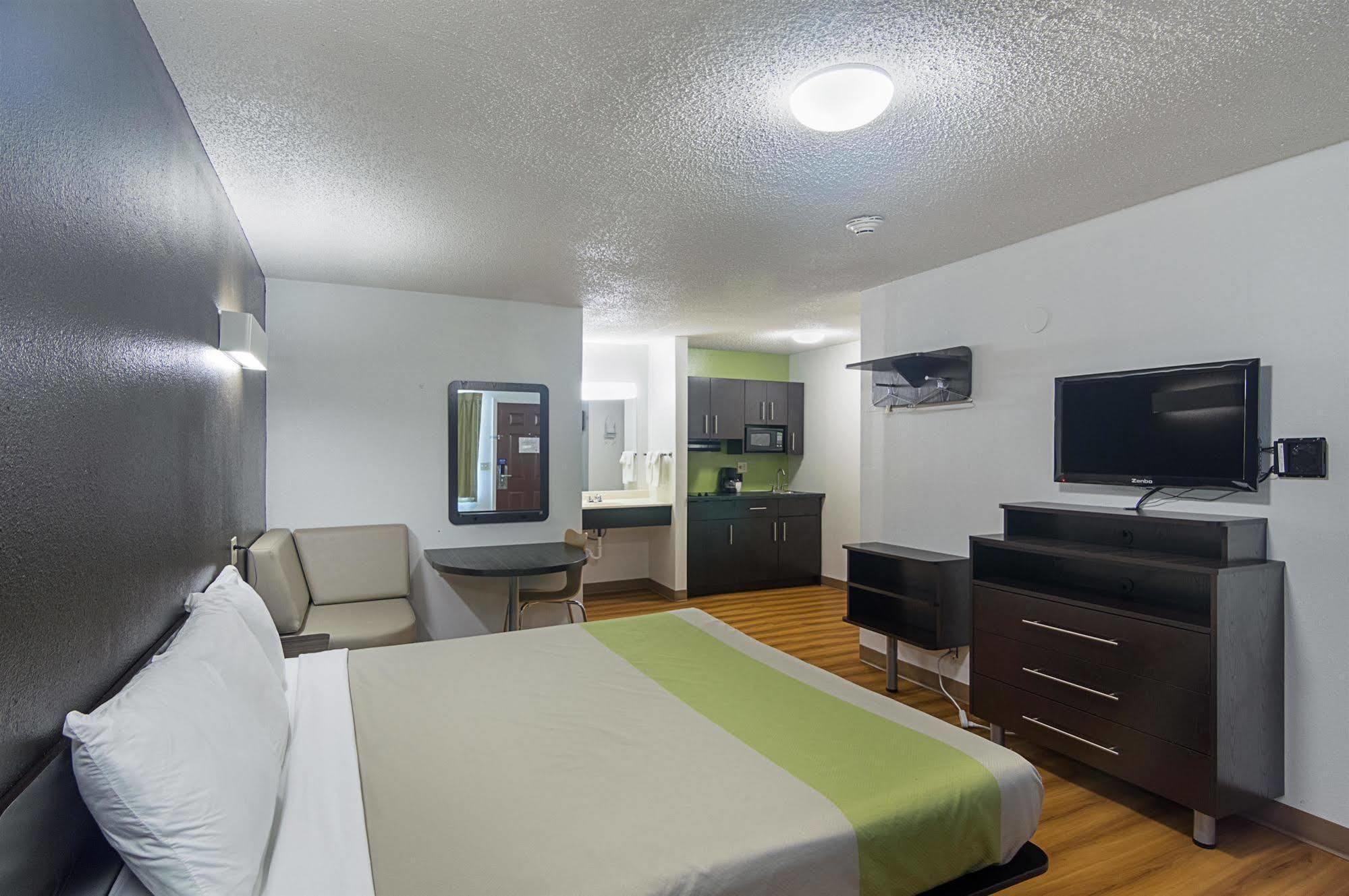 Studio Inn Extended Stay Oklahoma City Airport By Oyo Екстериор снимка