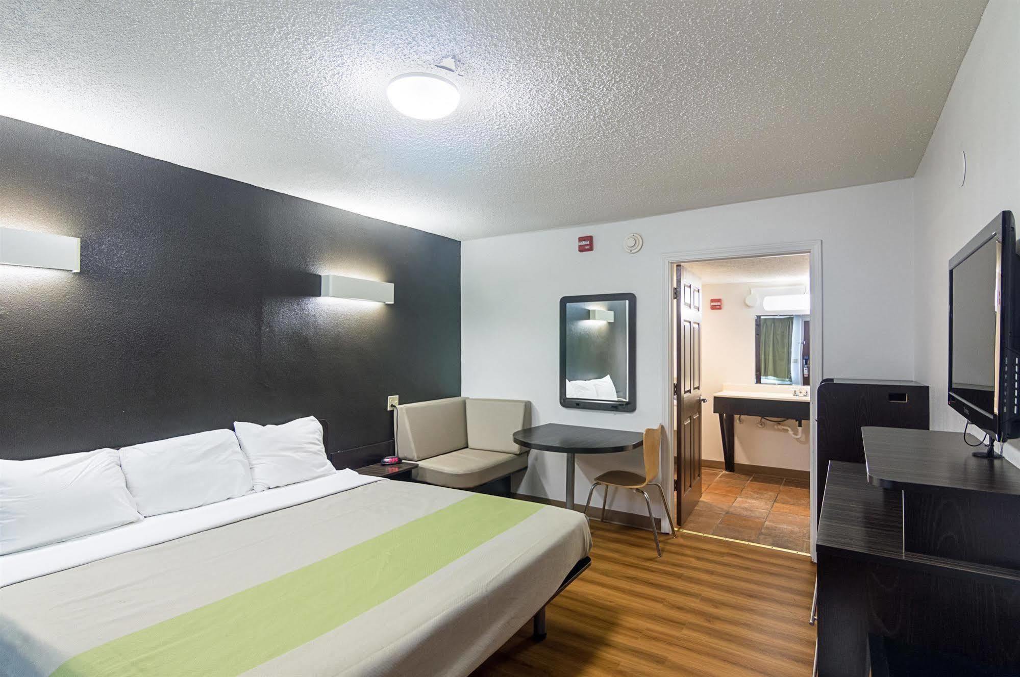 Studio Inn Extended Stay Oklahoma City Airport By Oyo Екстериор снимка